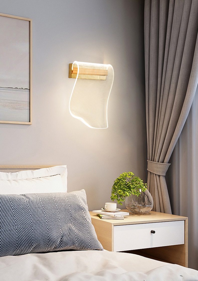 Светильник настенный ElegantLight DZN-11276 ЗОЛОТО ` D300*200/H150/1/LED/8W/4000K SPRAY акрил с блёс