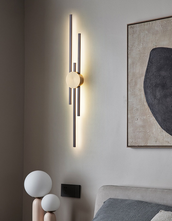 Светильник настенный SAPFIR SPF-5717 БРОНЗА+ЧЕРНЫЙ ` D920*125/H60/3/LED/12W/4500K NATT