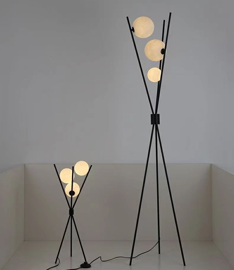 Светильник настольная лампа DZN-10985 ЧЕРНЫЙ ` D260/H650/3/G9/15W GRAPE