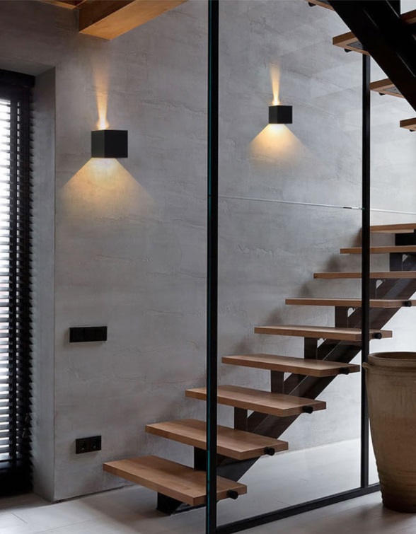 ** Светильник SPF-9851 BLACK/ЧЕРНЫЙ ` D100*100/H100/2/LED/2*5W/4000-4500K IP65 CUBE 24-12 (1/20)