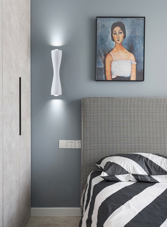 Светильник настенный SAPFIR SPF-9893 WHITE/БЕЛЫЙ ` D230/H60/2/LED/6W/4500K IP65 ANIKA 24-07